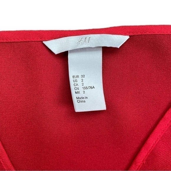 H&m Red Surplice Neck Sleeveless Chiffon Blouse | Size 2 - Picture 8 of 11